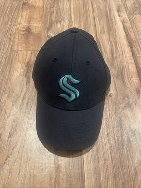 Men’s Seattle Kraken Adjustable Cap